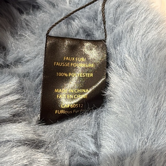 Furious Fur| Bunny Hop Pom Hat - Picture 5 of 6